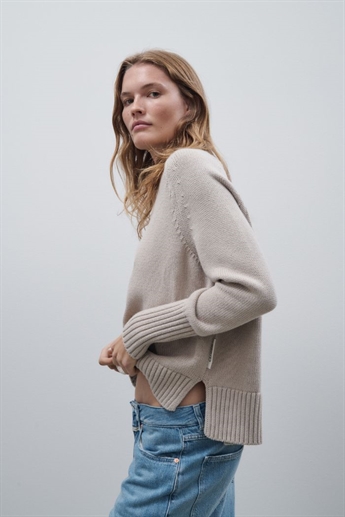 Closed, C96134 Long knit, Soft beige
